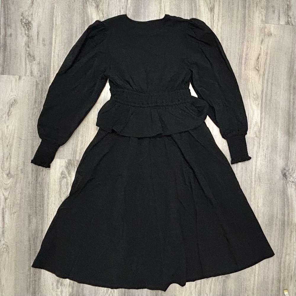 WeWoreWhat Plunging V Neck Long Sleeve Peasant Midi Dress Black Size M - Picture 8 of 10